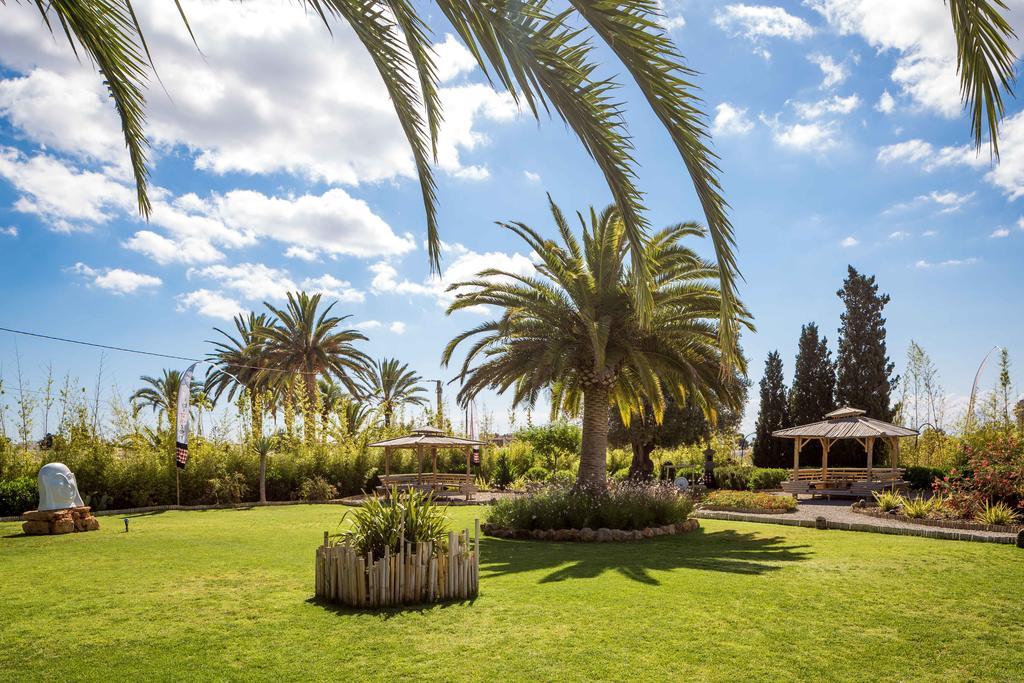 Ibizazen Hotell Santa Eularia des Riu Exteriör bild