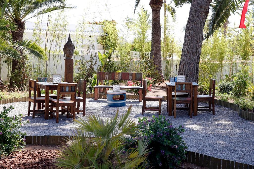 Ibizazen Hotell Santa Eularia des Riu Exteriör bild