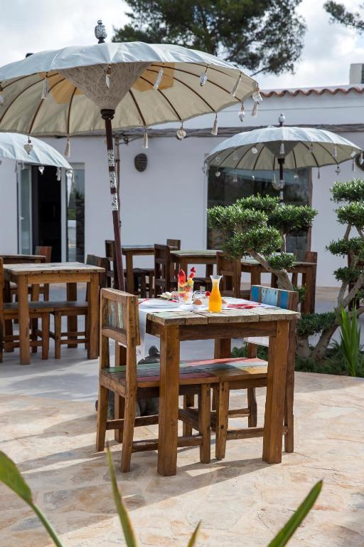 Ibizazen Hotell Santa Eularia des Riu Exteriör bild